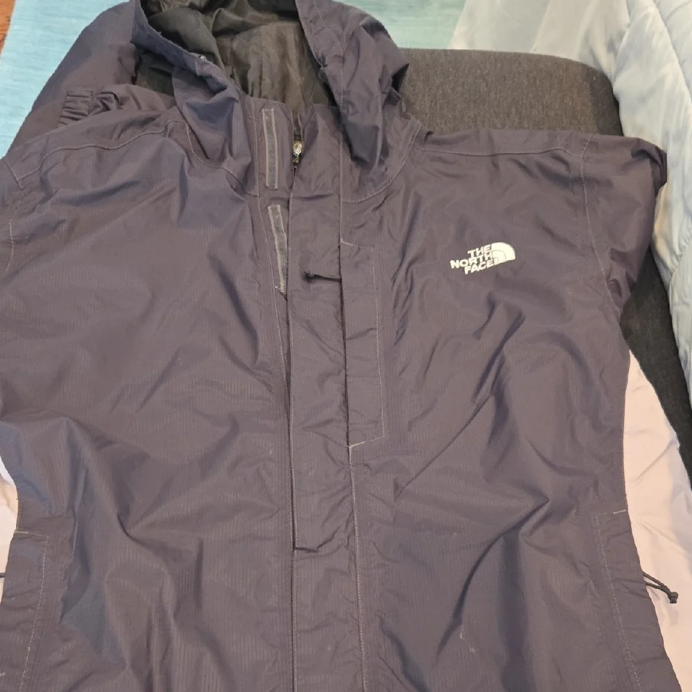 The North Face Men's Large Dark Gray Hooded Hyvent Windbreaker Jacket